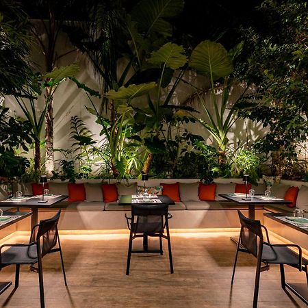Ivis 4 Boutique Hotel Athena Bagian luar foto
