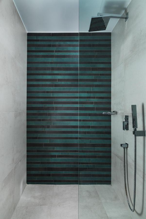 Ivis 4 Boutique Hotel Athena Bagian luar foto