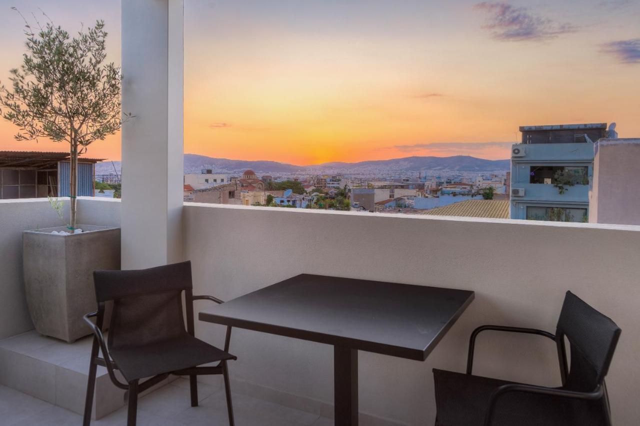 Ivis 4 Boutique Hotel Athena Bagian luar foto