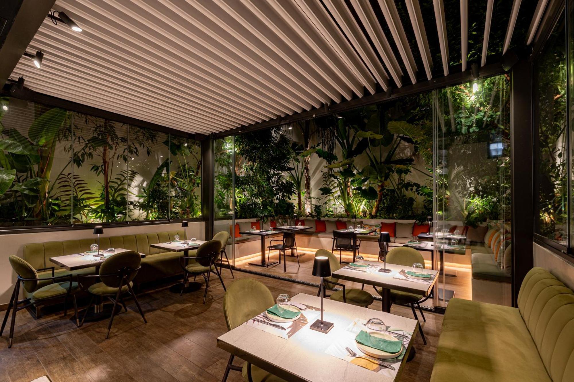 Ivis 4 Boutique Hotel Athena Bagian luar foto